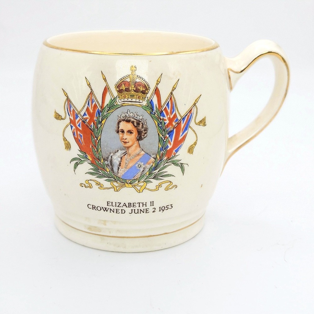 Vintage 1953 Queen Elizabeth II Coronation Mug Royal Winton Made in England
